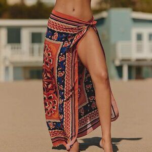 BNWT Farm Rio Silky Scarf Sarong